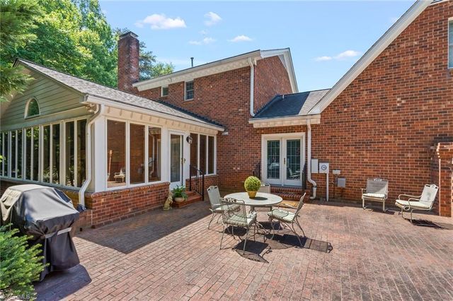 1700 Farnsworth Court, High Point, NC 27262