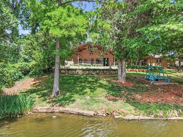 9605 Silver Lake Drive, Oklahoma City, OK 73162