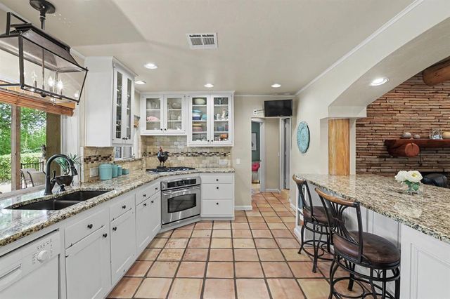 9605 Silver Lake Drive, Oklahoma City, OK 73162