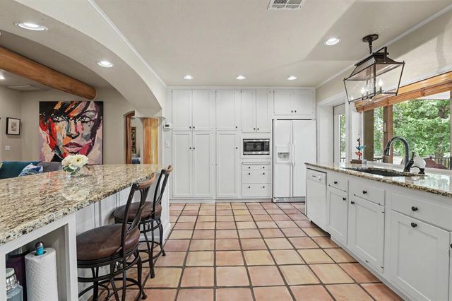 9605 Silver Lake Drive, Oklahoma City, OK 73162