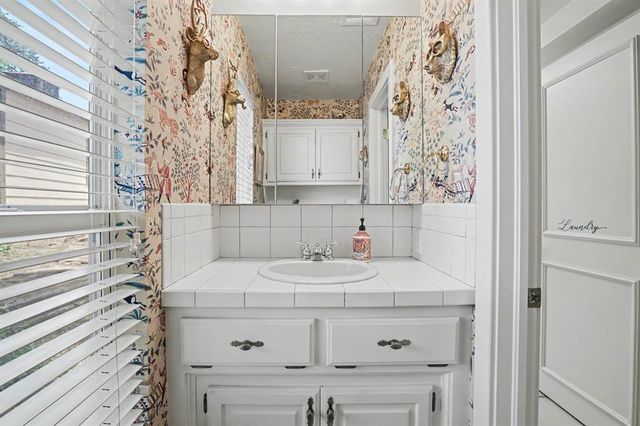 9605 Silver Lake Drive, Oklahoma City, OK 73162