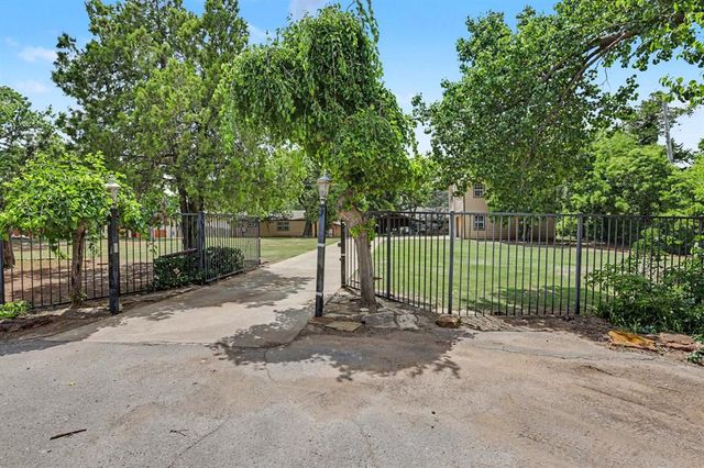 9605 Silver Lake Drive, Oklahoma City, OK 73162
