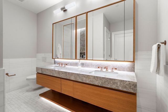 45 Temple St 102, Boston, MA 02114