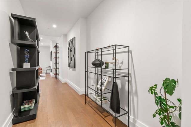 45 Temple St 102, Boston, MA 02114