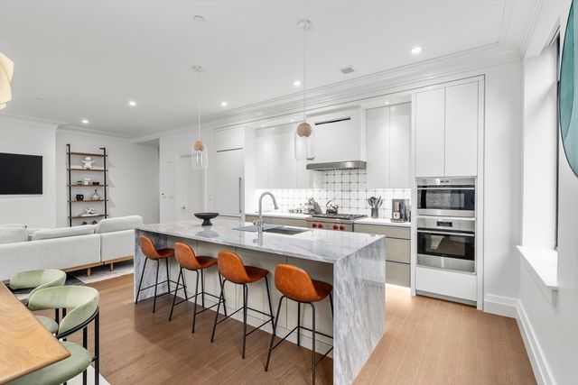 45 Temple St 102, Boston, MA 02114