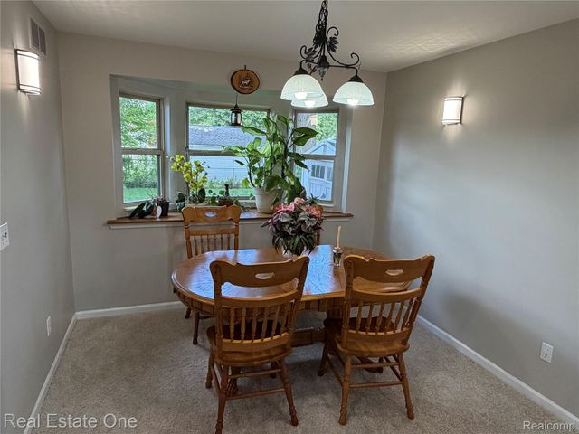 29178 Roycroft Street, Livonia, MI 48154