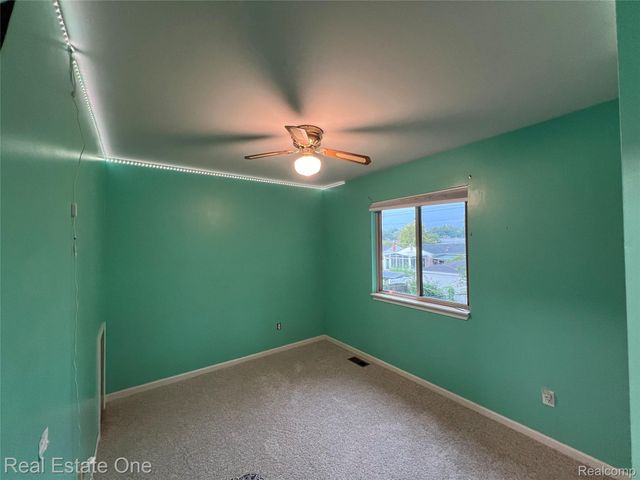 29178 Roycroft Street, Livonia, MI 48154