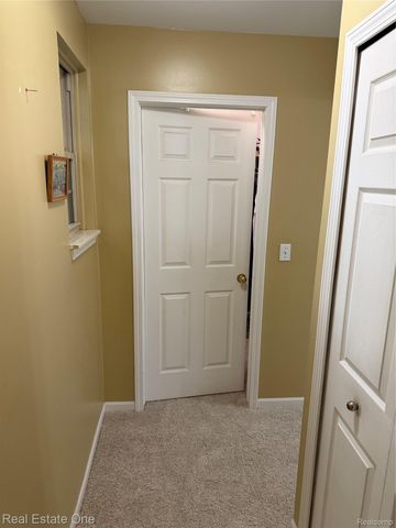 29178 Roycroft Street, Livonia, MI 48154
