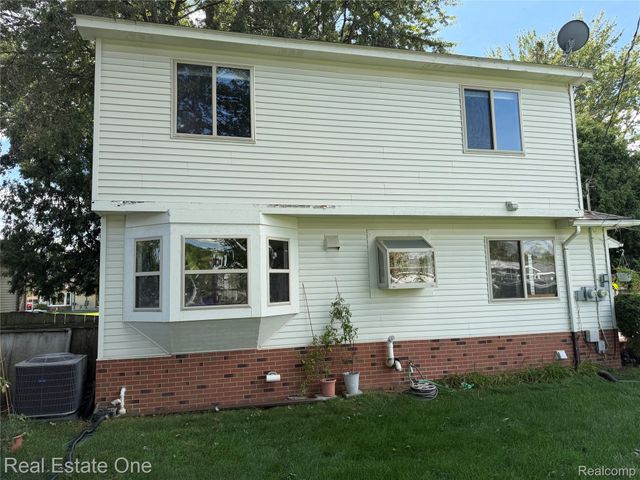 29178 Roycroft Street, Livonia, MI 48154