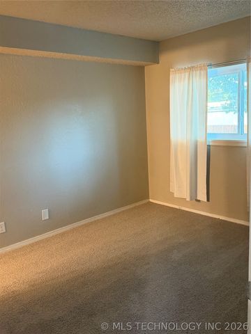 2224 E 66th Place 1208, Tulsa, OK 74136