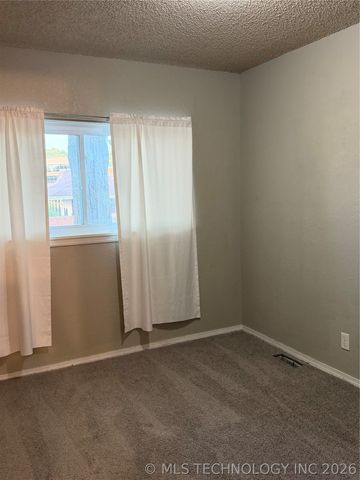 2224 E 66th Place 1208, Tulsa, OK 74136