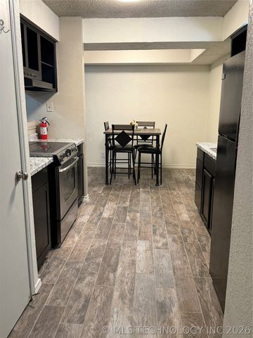 2224 E 66th Place 1208, Tulsa, OK 74136