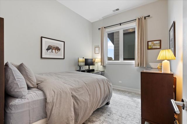 2145 W Augusta Boulevard 3PH, Chicago, IL 60622