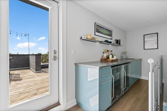 2145 W Augusta Boulevard 3PH, Chicago, IL 60622
