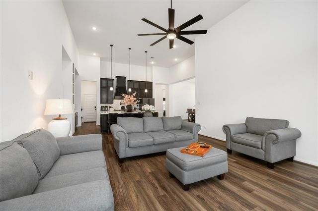 21952 Gateway Arch Drive, Porter, TX 77365