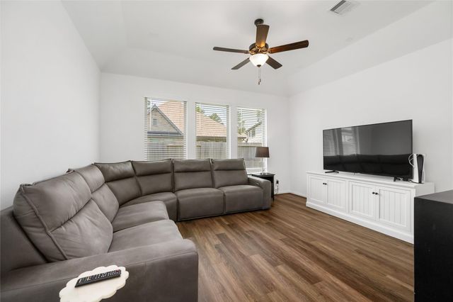 21952 Gateway Arch Drive, Porter, TX 77365