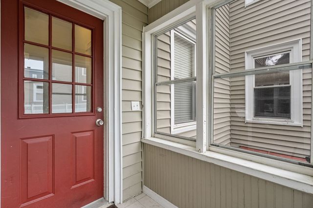 33 Cohasset St 2, Boston, MA 02131
