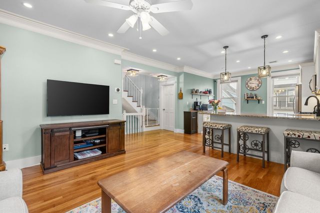 33 Cohasset St 2, Boston, MA 02131