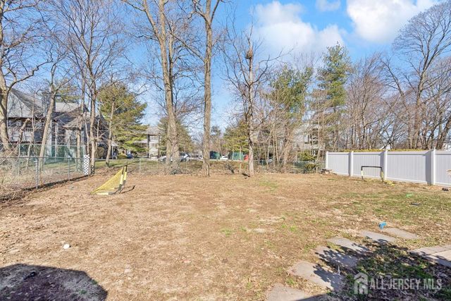 111 Ovington Avenue, Edison, NJ 08817