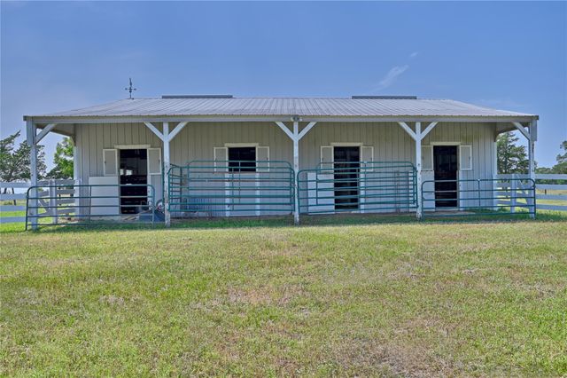 2120 Hohenwalde School RD, Brenham, TX 77833