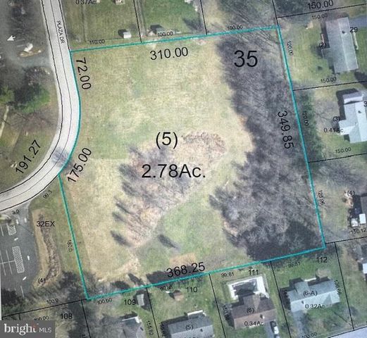 PLAZA DR, Boiling Springs, PA 17007