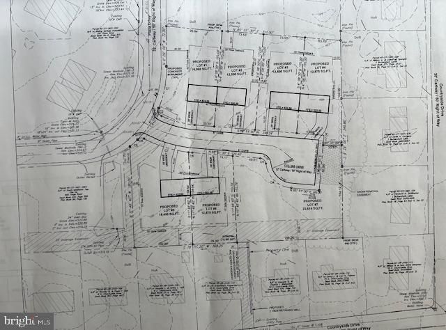 PLAZA DR, Boiling Springs, PA 17007