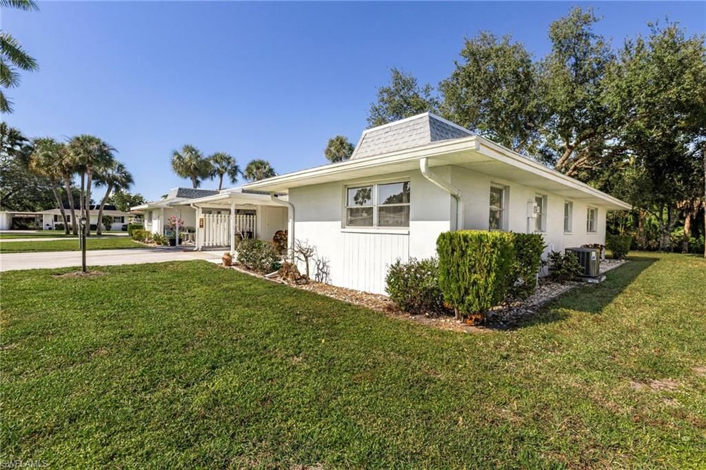 536 Pangola DR, NORTH FORT MYERS, FL 33903 — photo 4
