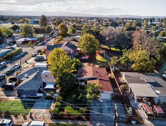 2509 Illinois Street, East Palo Alto, CA 94303