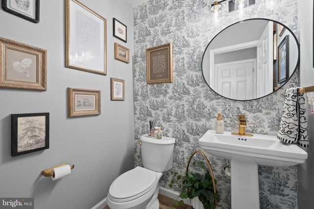 24 RALEIGH CT, Harleysville, PA 19438