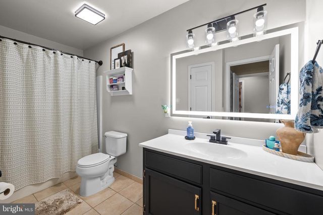 24 RALEIGH CT, Harleysville, PA 19438
