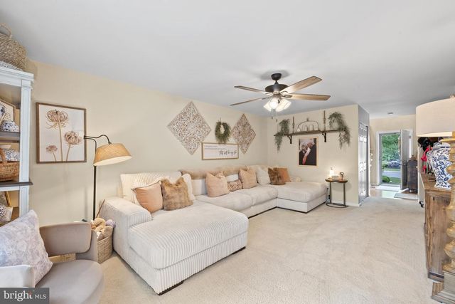 24 RALEIGH CT, Harleysville, PA 19438