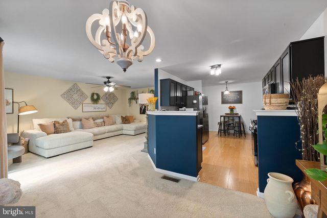 24 RALEIGH CT, Harleysville, PA 19438