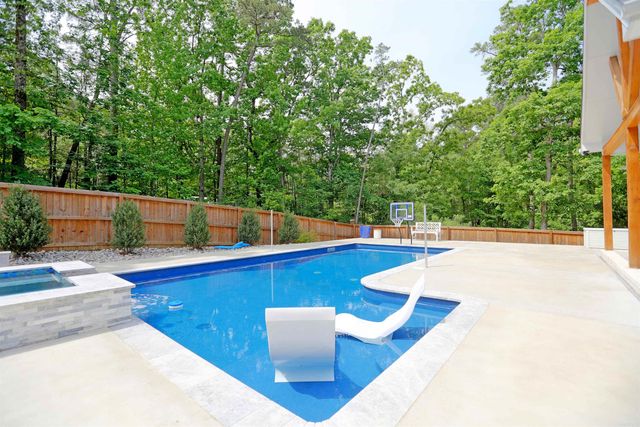33 Caurel Court, Little Rock, AR 72223