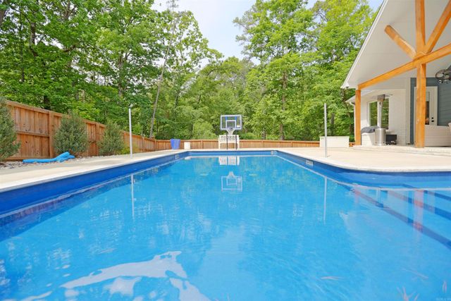 33 Caurel Court, Little Rock, AR 72223