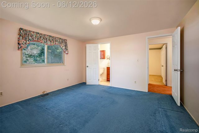 18871 Comstock Street, Livonia, MI 48152