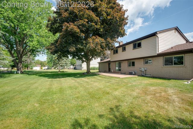 18871 Comstock Street, Livonia, MI 48152