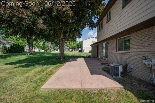 18871 Comstock Street, Livonia, MI 48152