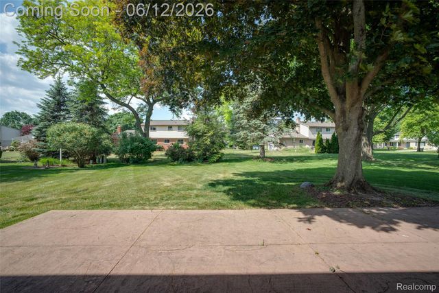 18871 Comstock Street, Livonia, MI 48152