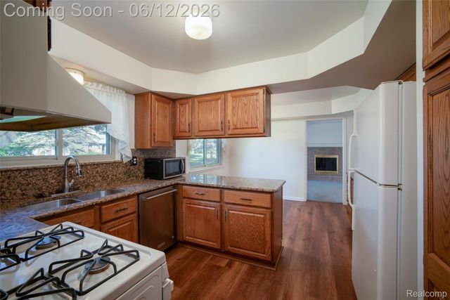 18871 Comstock Street, Livonia, MI 48152