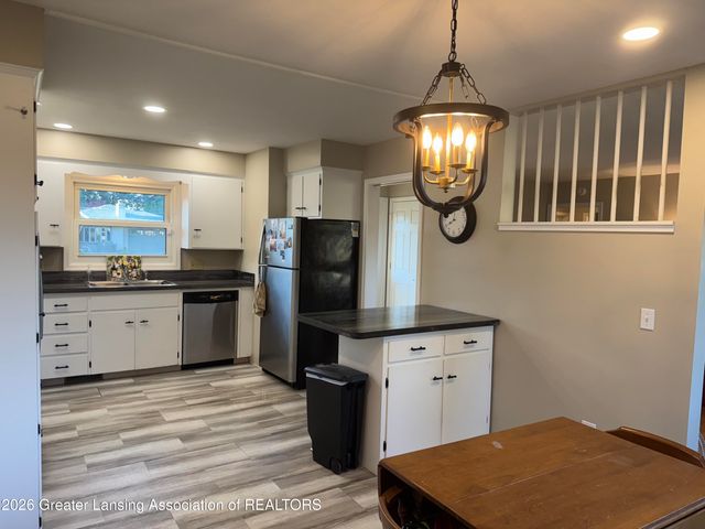 3517 Pickwick Place, Lansing, MI 48917