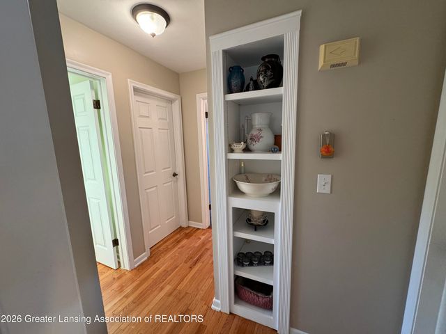 3517 Pickwick Place, Lansing, MI 48917