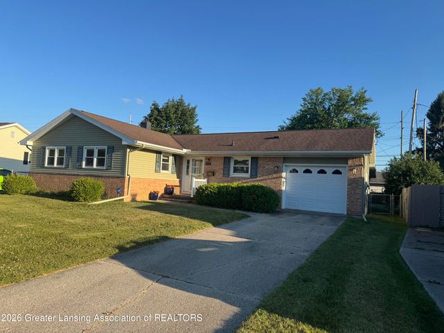 3517 Pickwick Place, Lansing, MI 48917