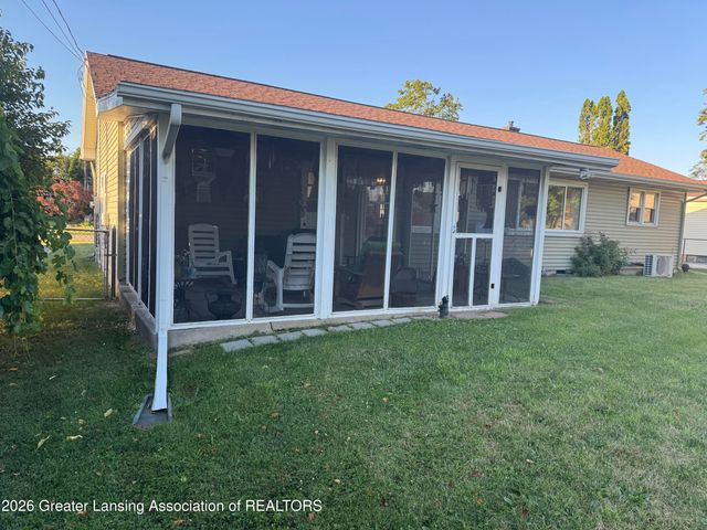 3517 Pickwick Place, Lansing, MI 48917