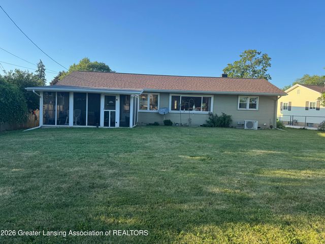 3517 Pickwick Place, Lansing, MI 48917
