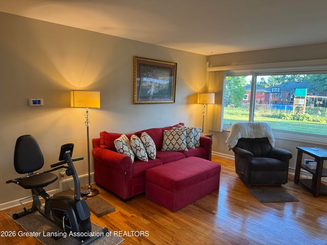 3517 Pickwick Place, Lansing, MI 48917