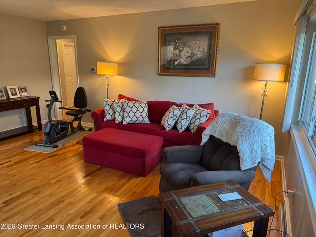3517 Pickwick Place, Lansing, MI 48917