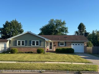 3517 Pickwick Place, Lansing, MI 48917