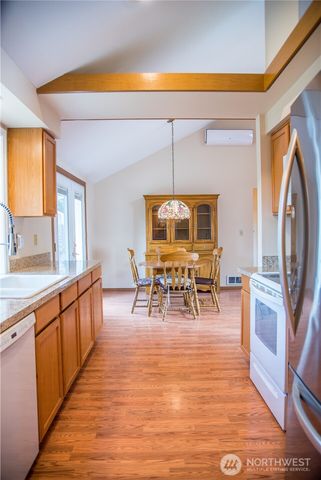 125 117th Street E, Tacoma, WA 98445