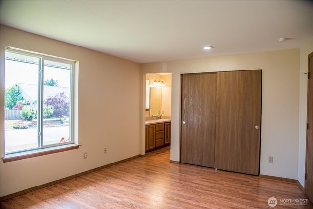 125 117th Street E, Tacoma, WA 98445