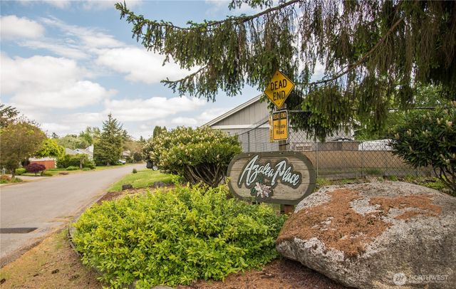 125 117th Street E, Tacoma, WA 98445